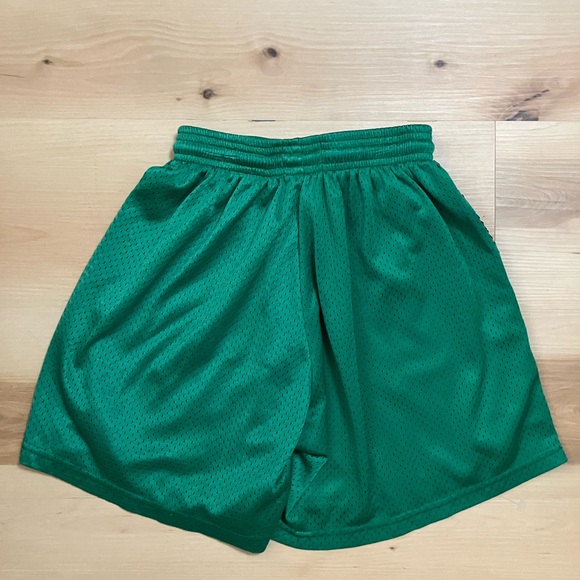 Fit2Win green palm tree shorts - Picture 4 of 5
